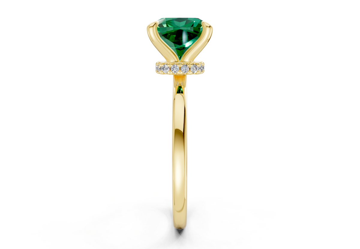 Seraphina Emerald Gemstone Solitaire Cushion Squareuare Cut 1.8mm Engagement Ring